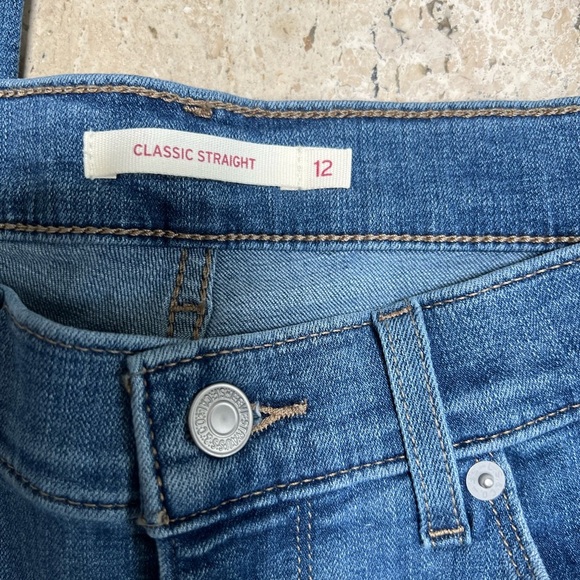 Levi's Women's Classic Straight, Stellar Stretch Jeans Size 12 - Picture 6 of 10
